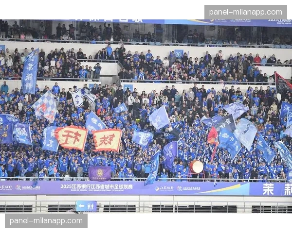 欧足联启动“欧冠校园计划”，在十座城市推广草根足球。